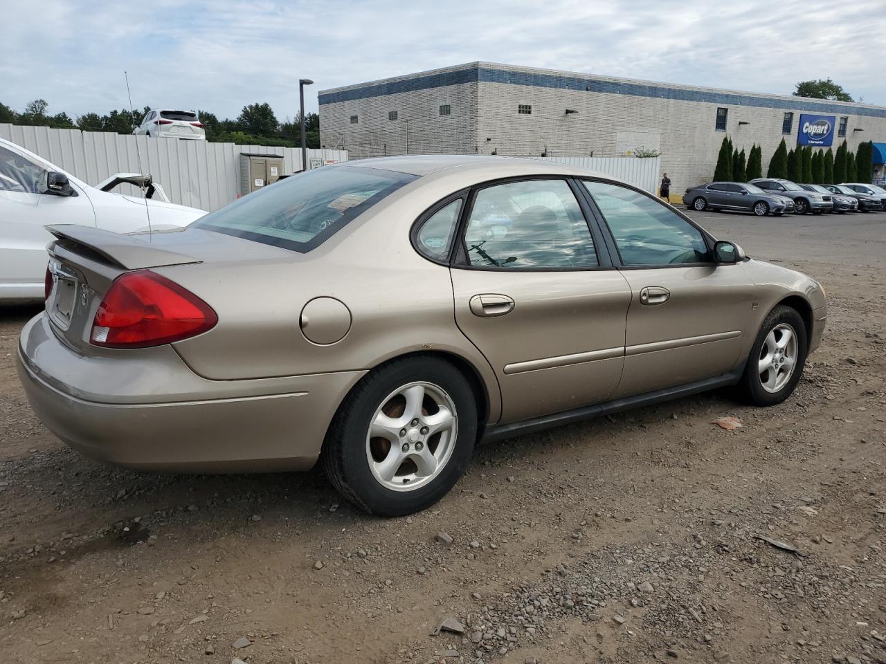 Изображение 3 2003 FORD TAURUS SES 2003 с VIN 1FAFP55S43G133598