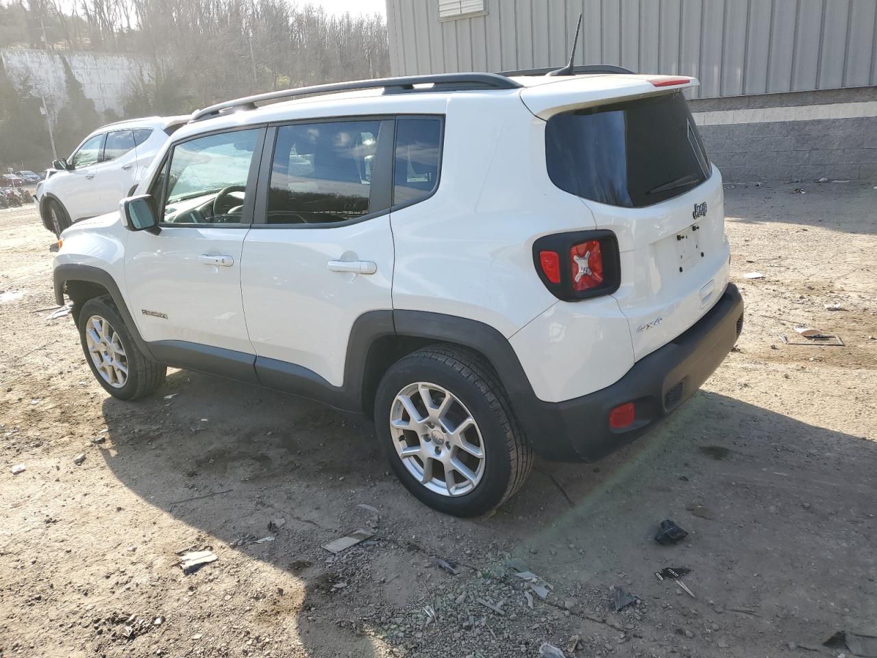 Obraz 2 z 2019 JEEP RENEGADE LATITUDE 2019 z VIN ZACNJBBB4KPK11970