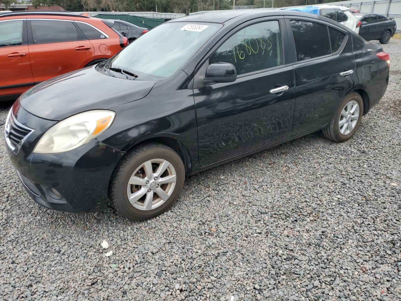 Obraz 1 z 2012 NISSAN VERSA S 2012 z VIN 3N1CN7AP5CL861882