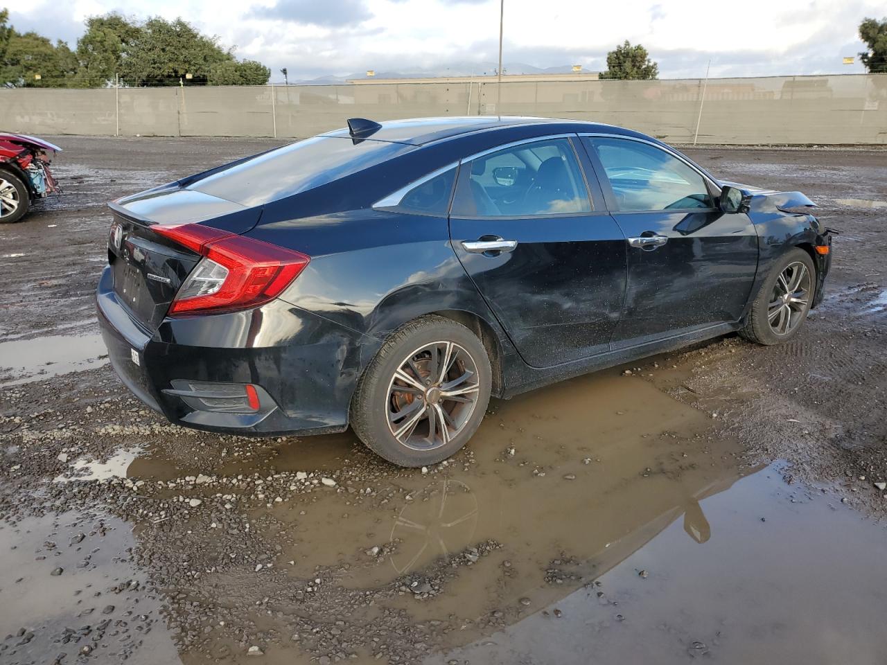 Image 3 of 2016 HONDA CIVIC TOURING 2016 with VIN 2HGFC1F95GH643531
