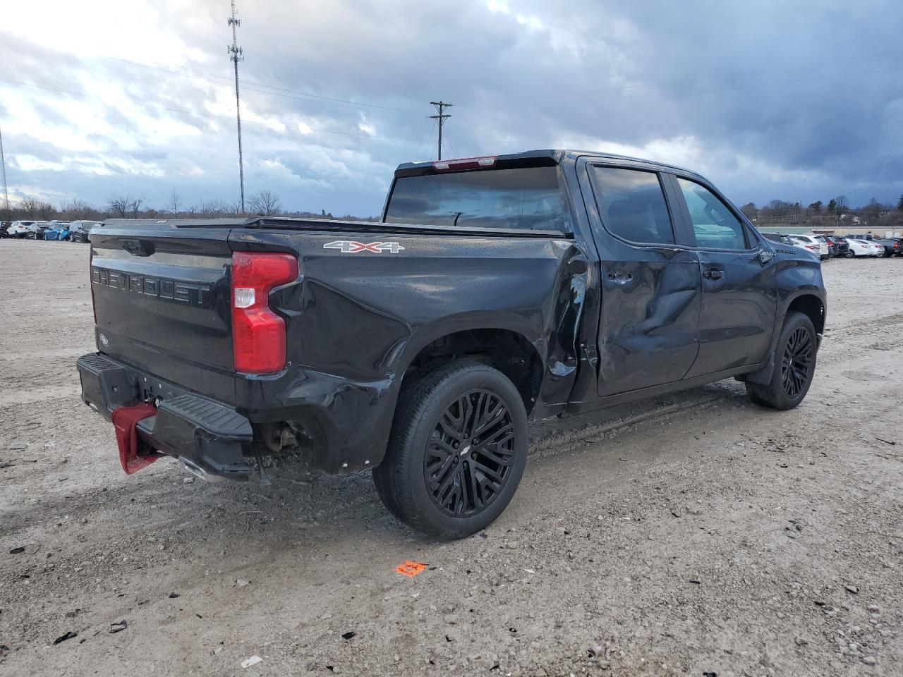 Image 3 of 2023 CHEVROLET SILVERADO K1500 LT 2023 with VIN 1GCPDDEK9PZ131700