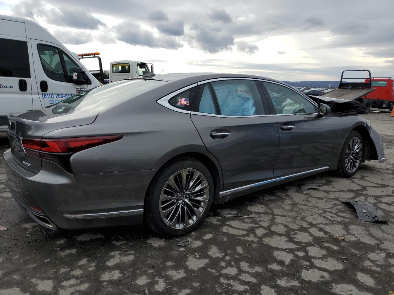 Image 3 of 2023 LEXUS LS 500 BASE 2023 with VIN JTHD51FF7P5017930