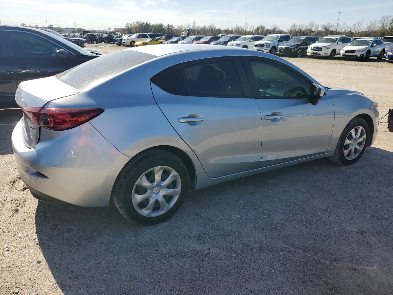 Obraz 3 z 2017 MAZDA 3 SPORT 2017 z VIN 3MZBN1U72HM134893