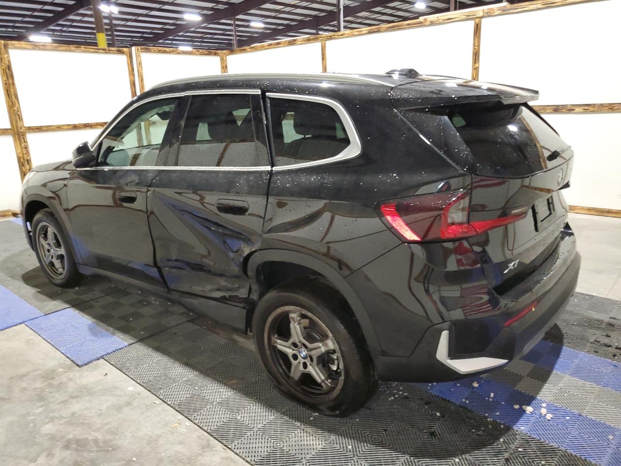 Obraz 2 z 2023 BMW X1 XDRIVE28I 2023 z VIN WBX73EF03P5W98064