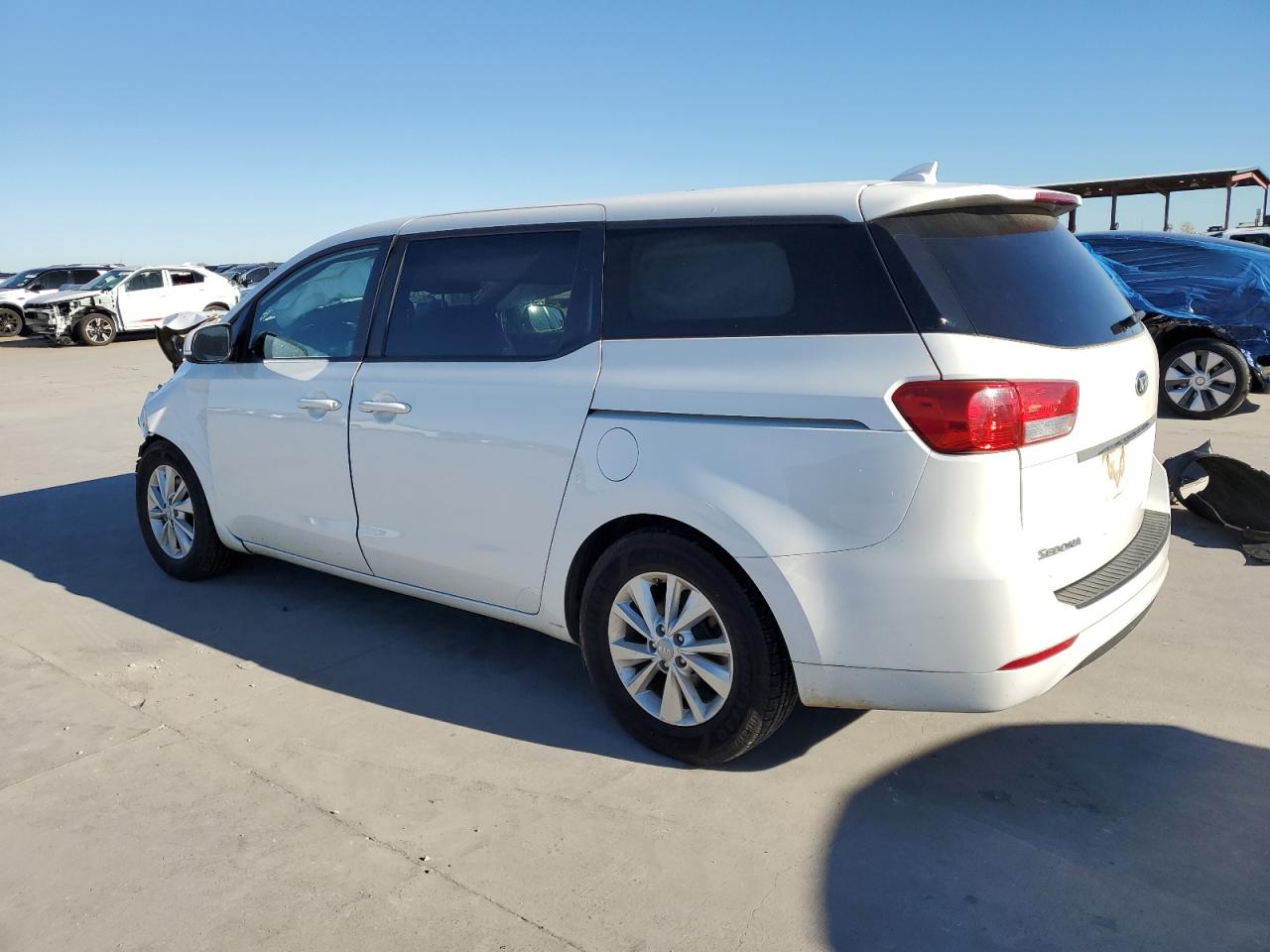 Image 2 of 2017 KIA SEDONA LX 2017 with VIN KNDMB5C1XH6225533
