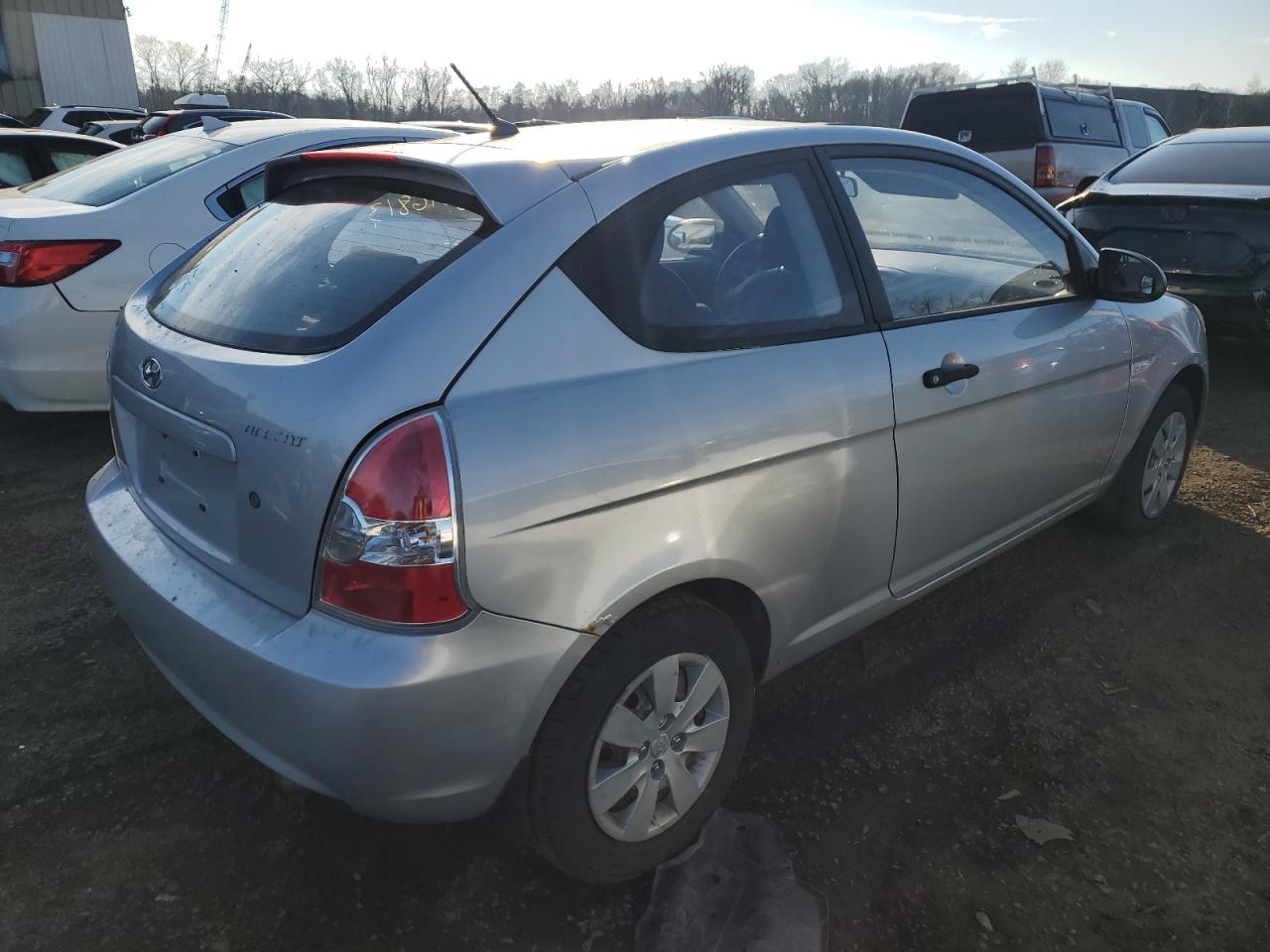 Image 3 of 2008 HYUNDAI ACCENT GS 2008 with VIN KMHCM36C08U074913
