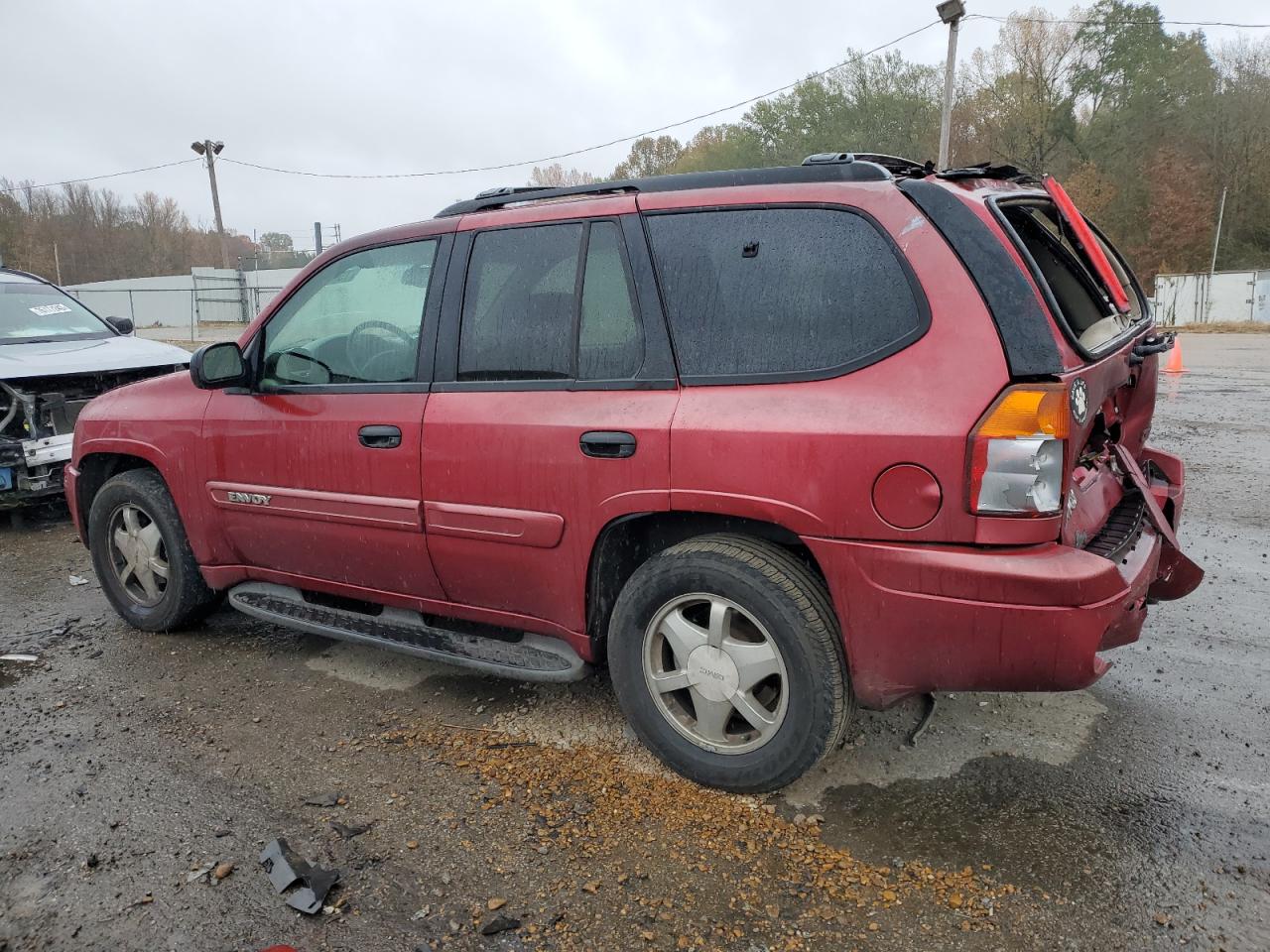 Image 2 of 2002 GMC ENVOY  2002 with VIN 1GKDS13S322441244