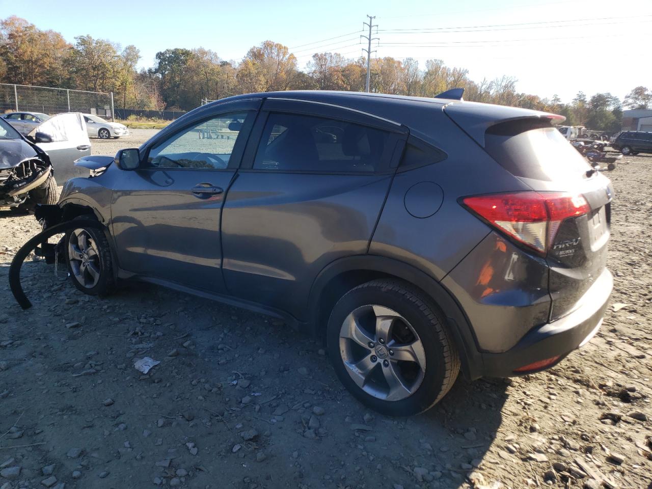 Изображение 2 2017 HONDA HR-V LX 2017 с VIN 3CZRU6H32HG702819