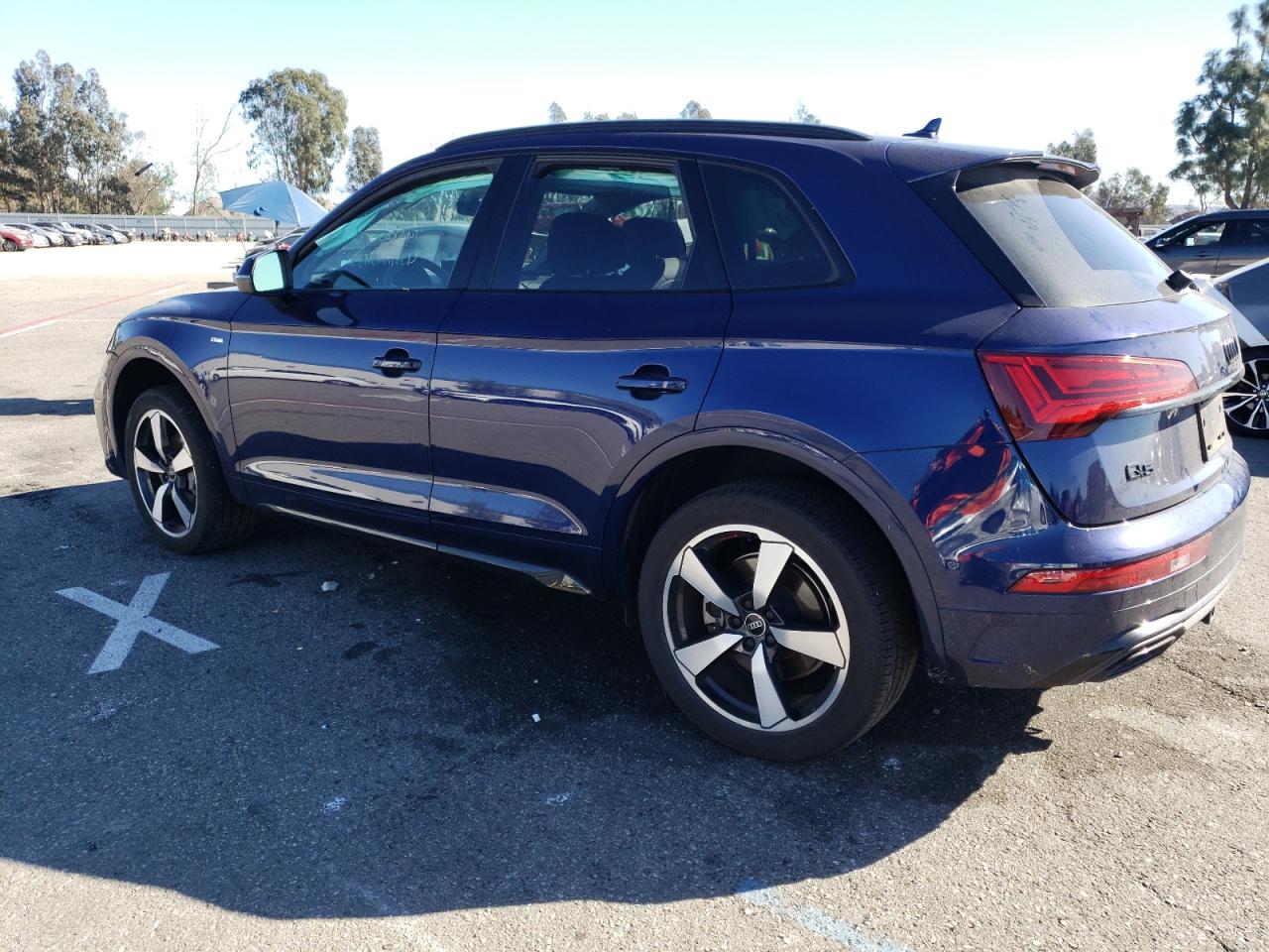 Obraz 2 z 2022 AUDI Q5 PREMIUM PLUS 45 2022 z VIN WA1EAAFY0N2028876
