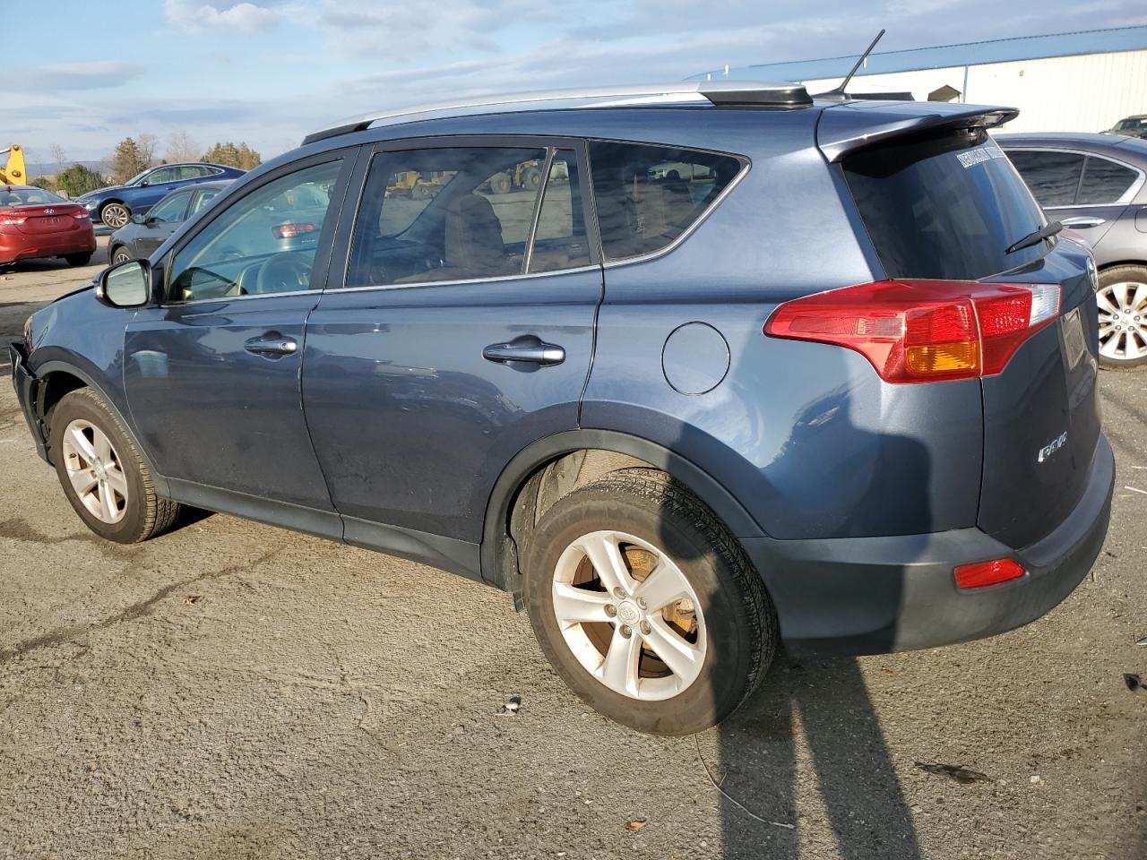 Image 2 of 2014 TOYOTA RAV4 XLE 2014 with VIN JTMRFREV0ED067874