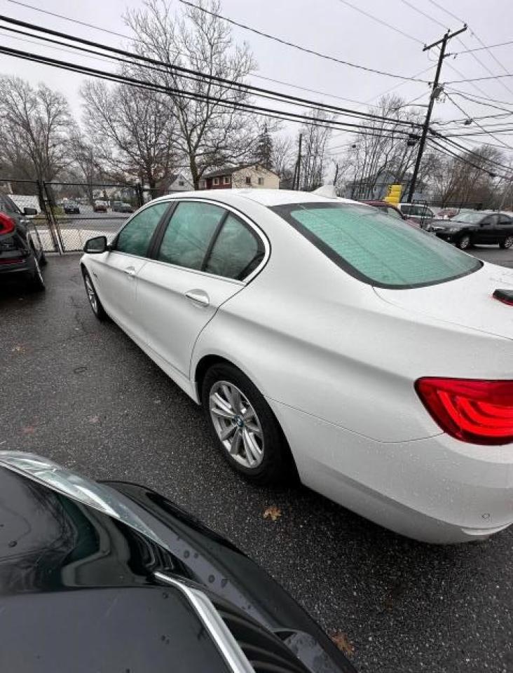 Image 3 of 2016 BMW 528 XI 2016 with VIN WBA5A7C52GG149396