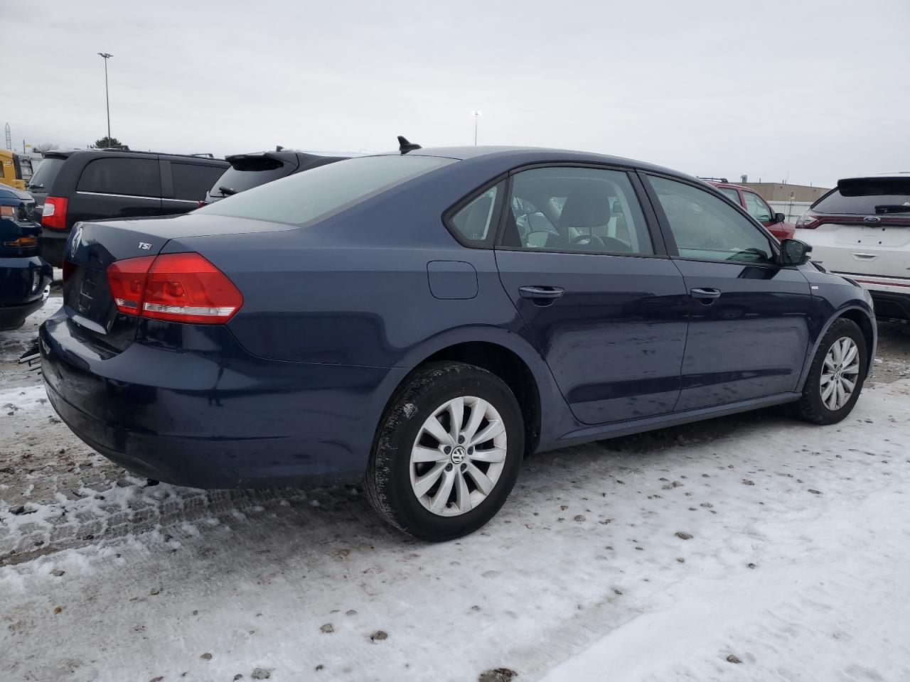 Obraz 3 z 2015 VOLKSWAGEN PASSAT S 2015 z VIN 1VWAT7A39FC021740