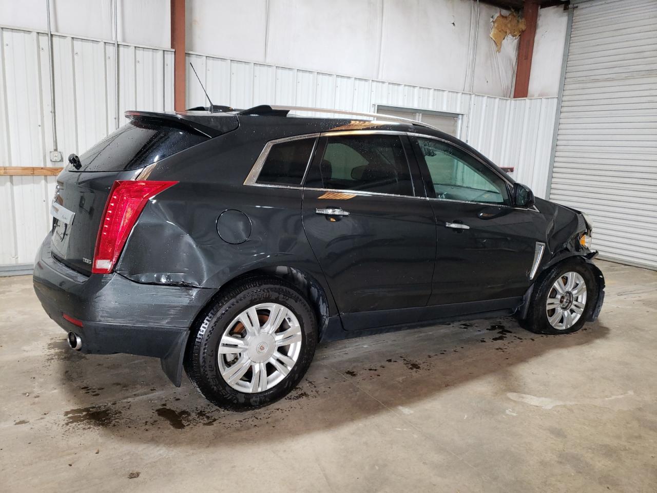 Image 3 of 2016 CADILLAC SRX LUXURY COLLECTION 2016 with VIN 3GYFNBE35GS546879