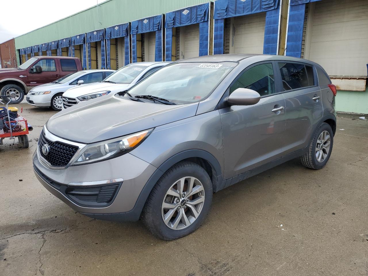 Изображение 1 2016 KIA SPORTAGE LX 2016 с VIN KNDPB3AC2G7811075