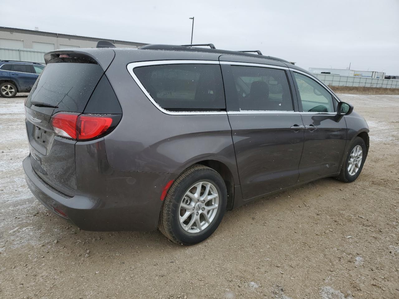 Image 3 of 2021 CHRYSLER VOYAGER LXI 2021 with VIN 2C4RC1DG3MR534326