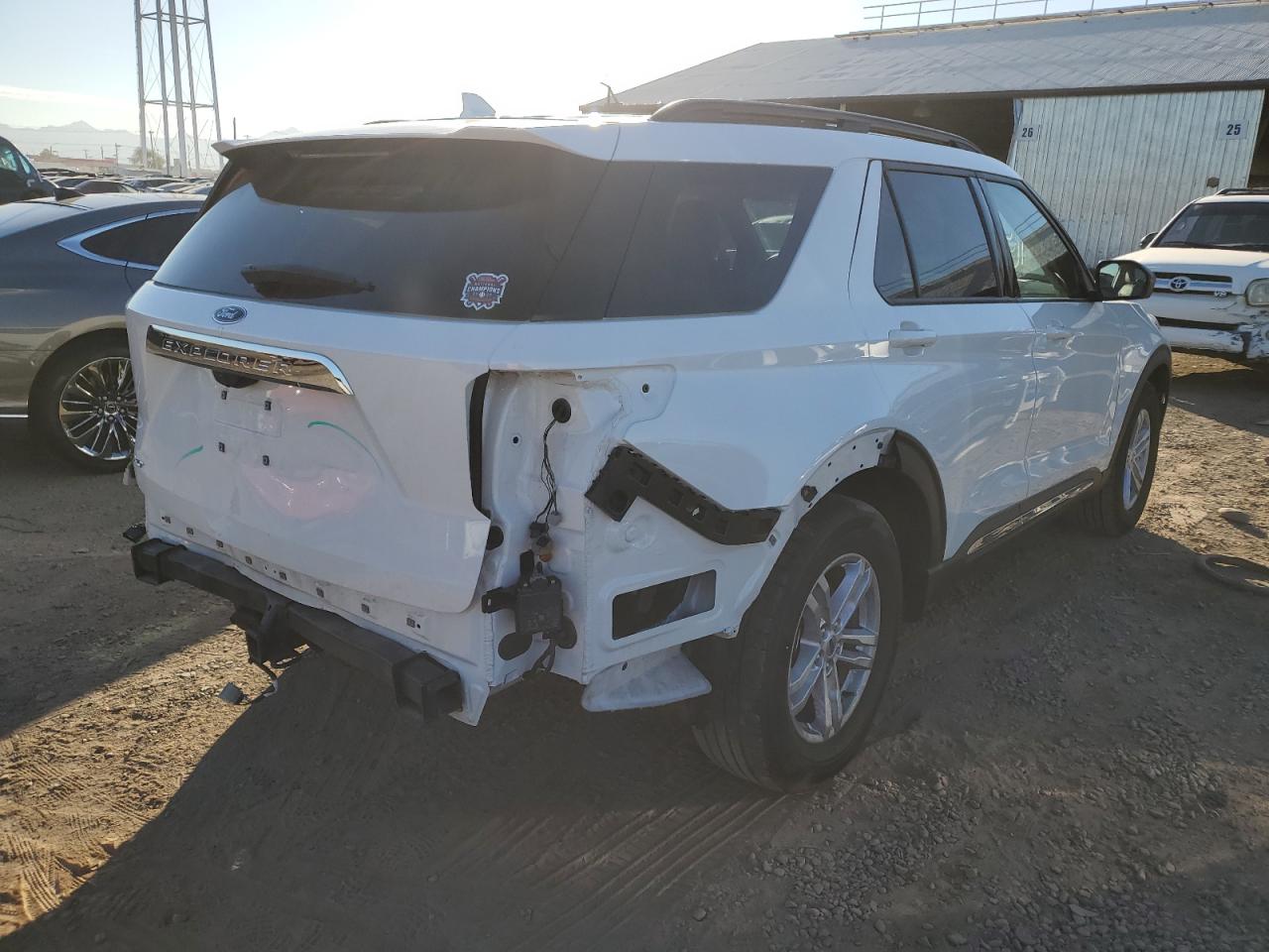 Изображение 3 2021 FORD EXPLORER XLT 2021 с VIN 1FMSK7DH0MGA83823