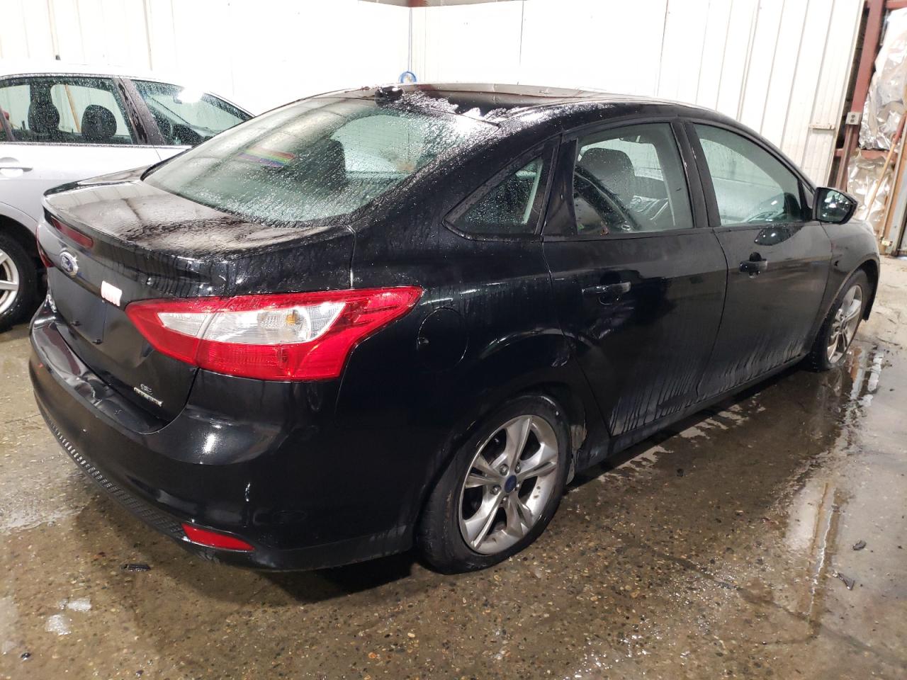 Image 3 of 2014 FORD FOCUS SE 2014 with VIN 1FADP3F23EL264784