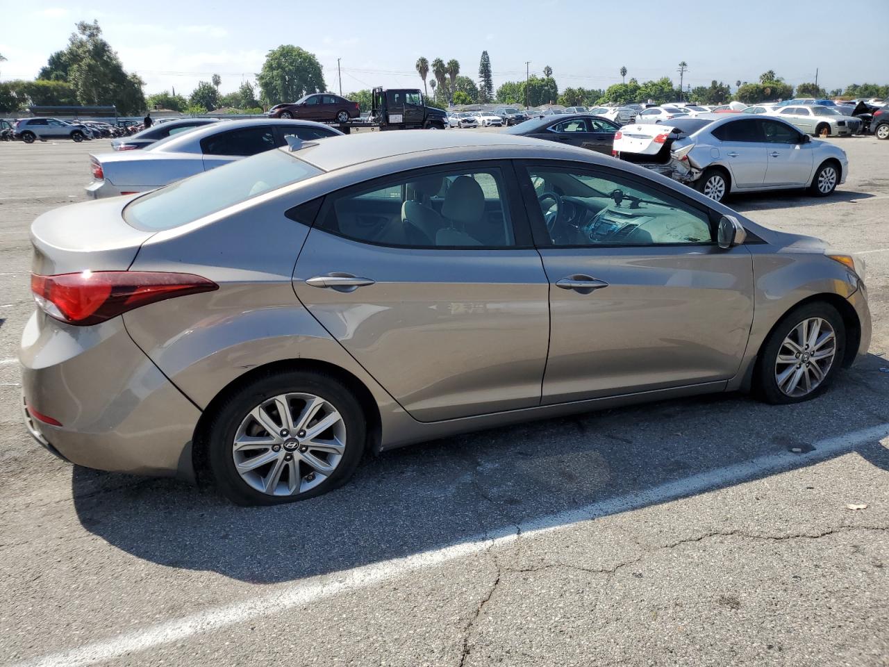 Изображение 3 2015 HYUNDAI ELANTRA SE 2015 с VIN 5NPDH4AEXFH600984