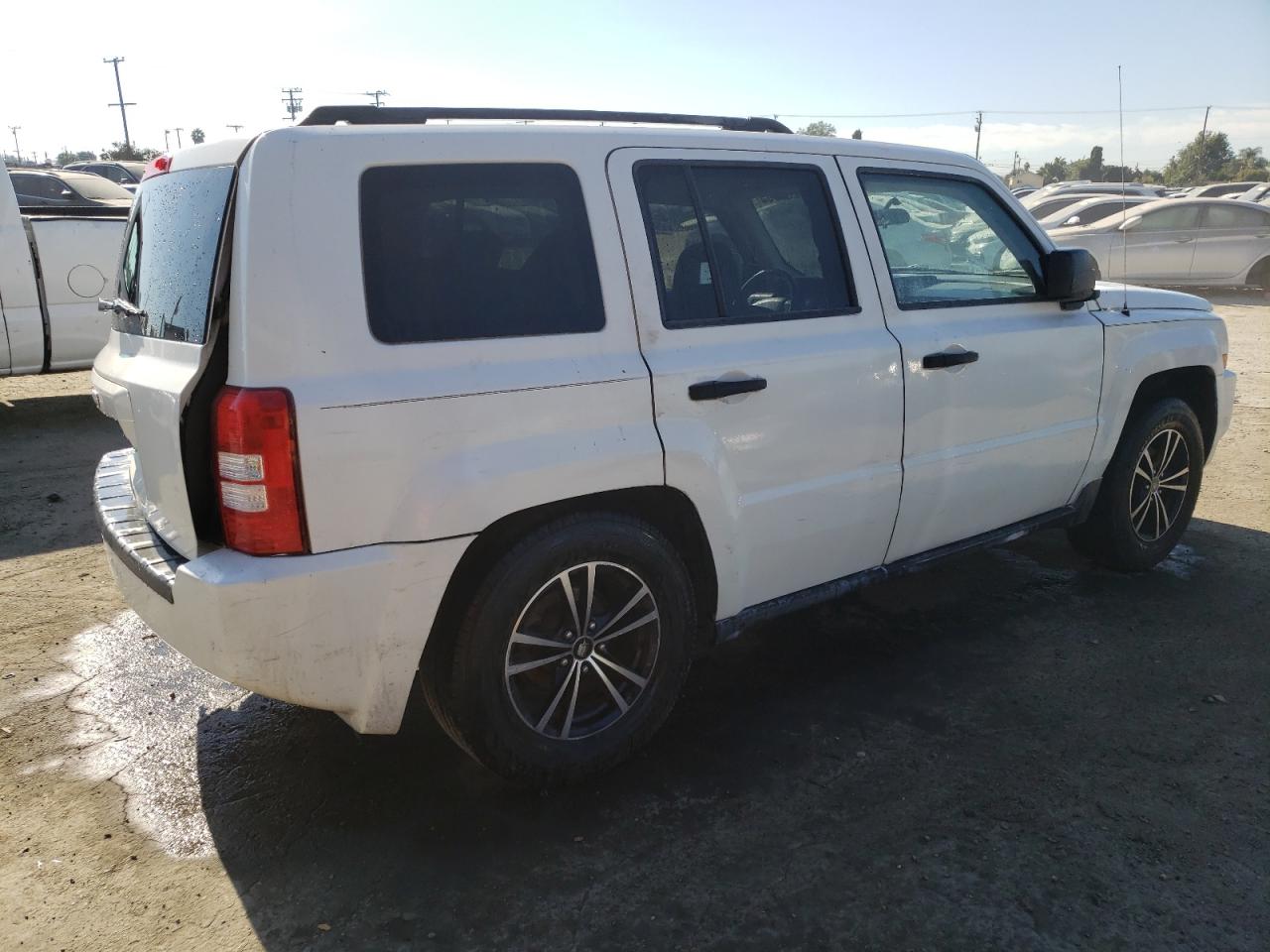 Image 3 of 2007 JEEP PATRIOT SPORT 2007 with VIN 1J8FT28097D410731