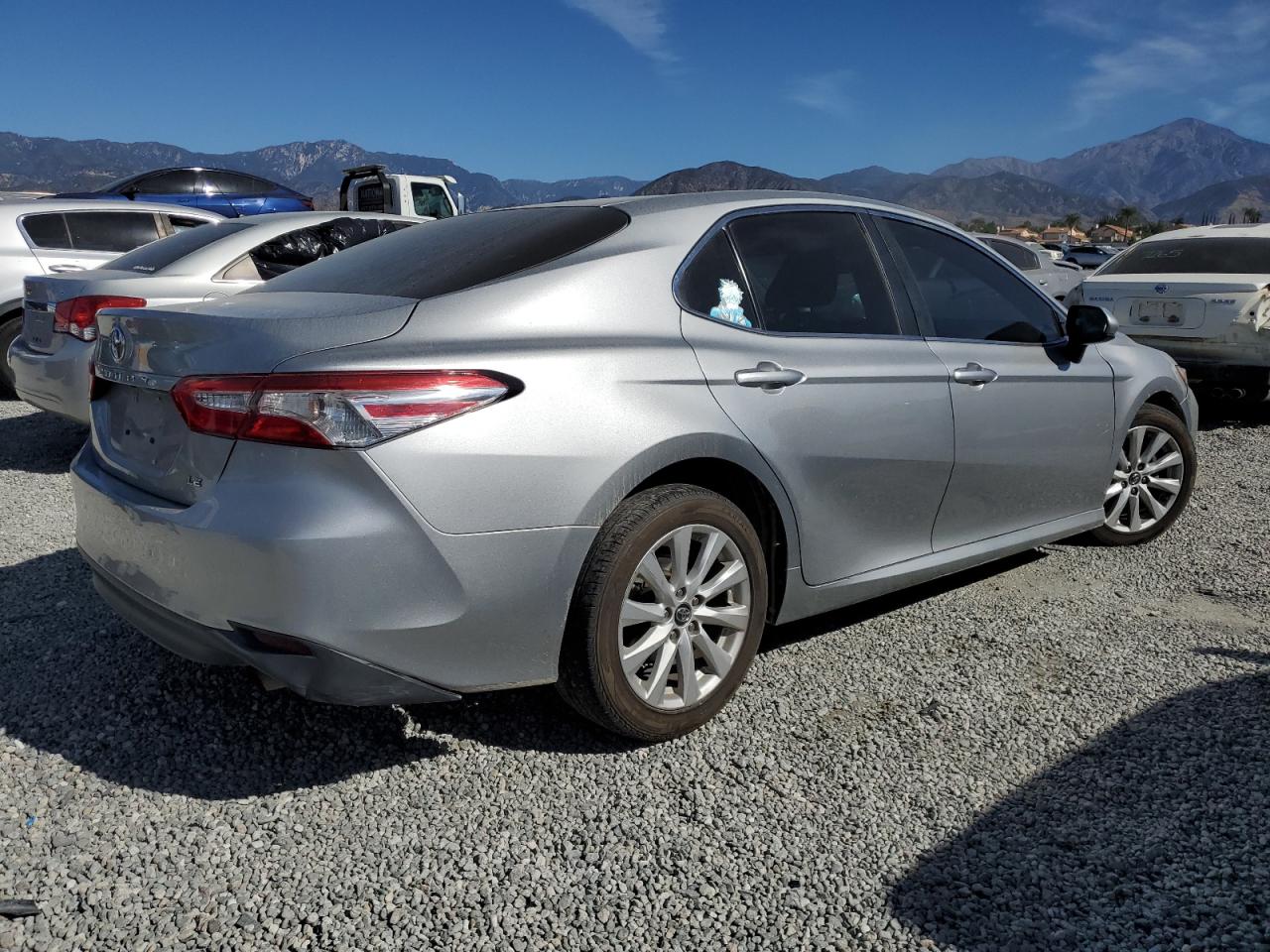 Obraz 3 z 2018 TOYOTA CAMRY L 2018 z VIN 4T1B11HK6JU082579