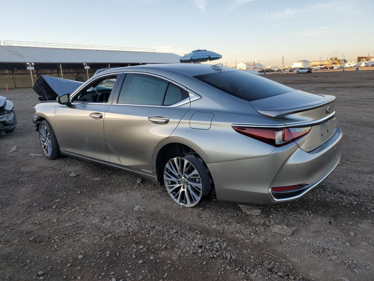 Obraz 2 z 2020 LEXUS ES 300H 2020 z VIN 58AD21B14LU012550