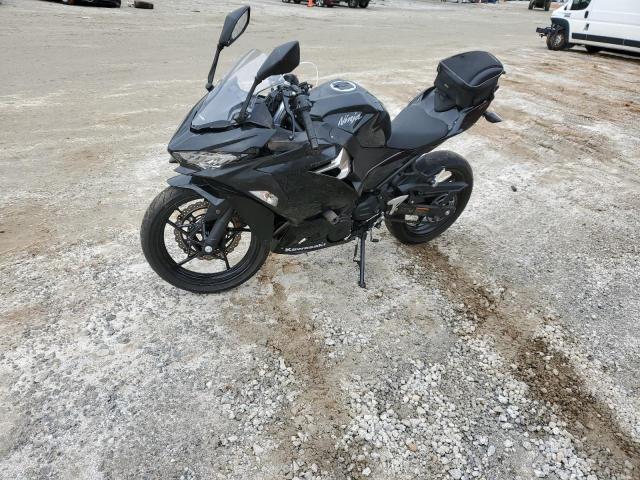 Image 2 of 2019 KAWASAKI EX400  2019 with VIN JKAEXKH18KDA22055