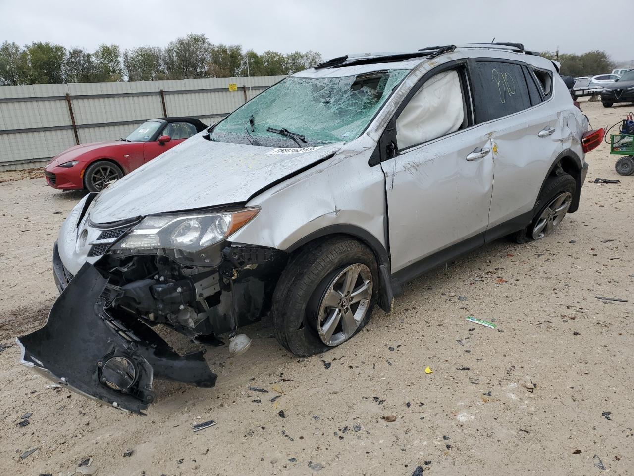 Image 1 of 2015 TOYOTA RAV4 XLE 2015 with VIN JTMWFREV3FD069929