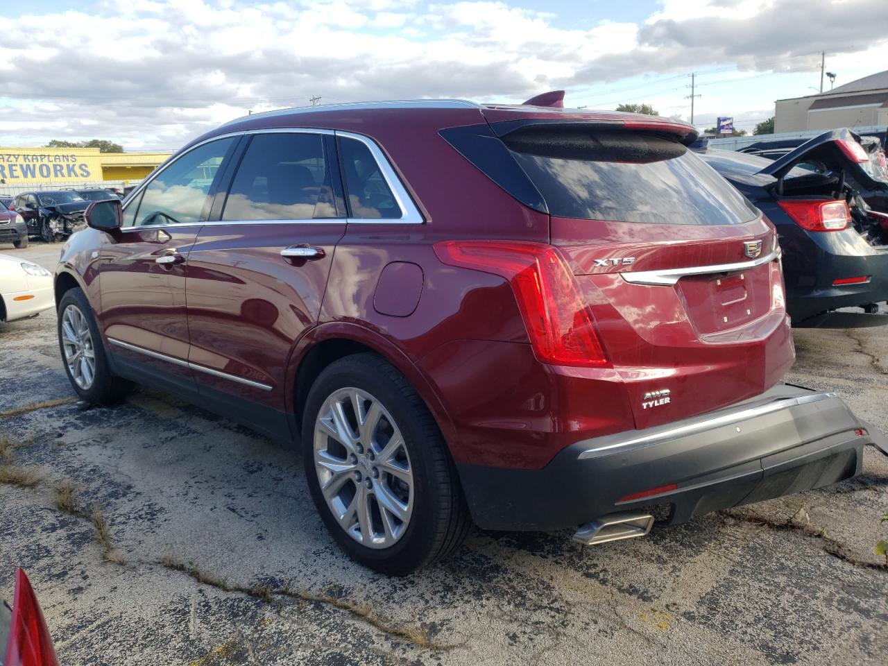 Image 2 of Cadillac Xt5 Luxury 2017 with VIN 1GYKNDRS4HZ199769