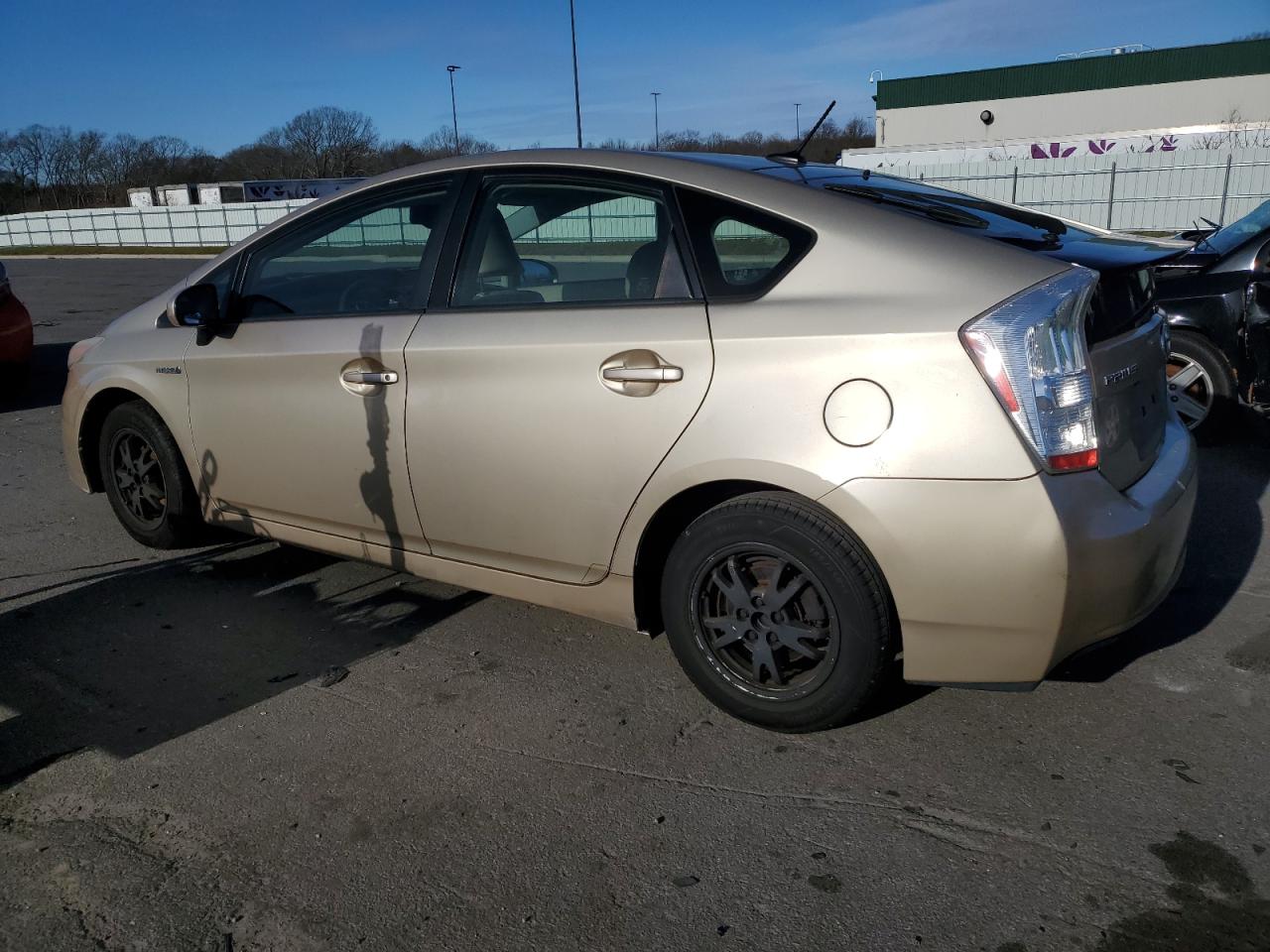 Image 2 of 2011 TOYOTA PRIUS  2011 with VIN JTDKN3DU5B1468070