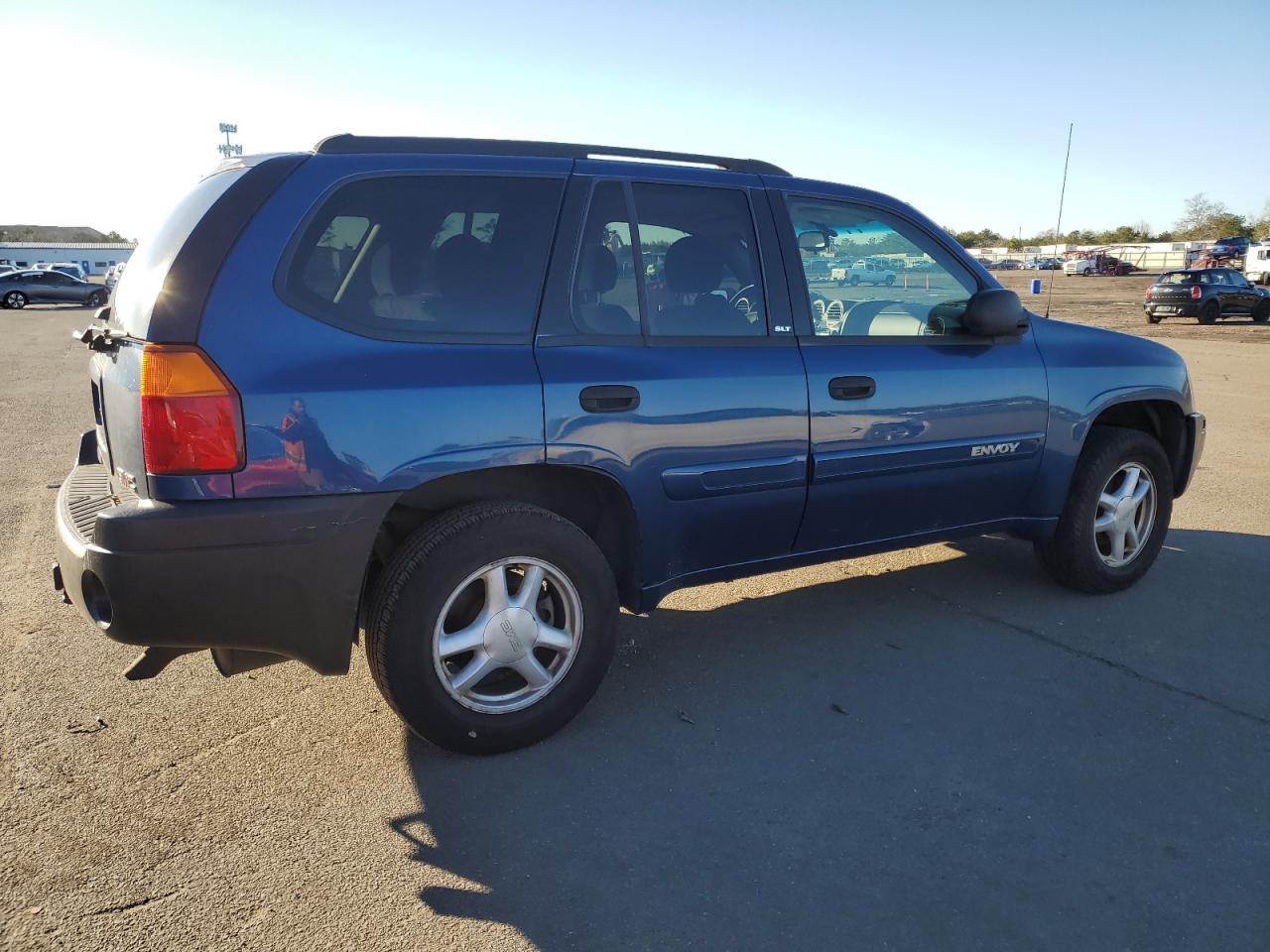 Изображение 3 2005 GMC ENVOY  2005 с VIN 1GKDT13S452213626
