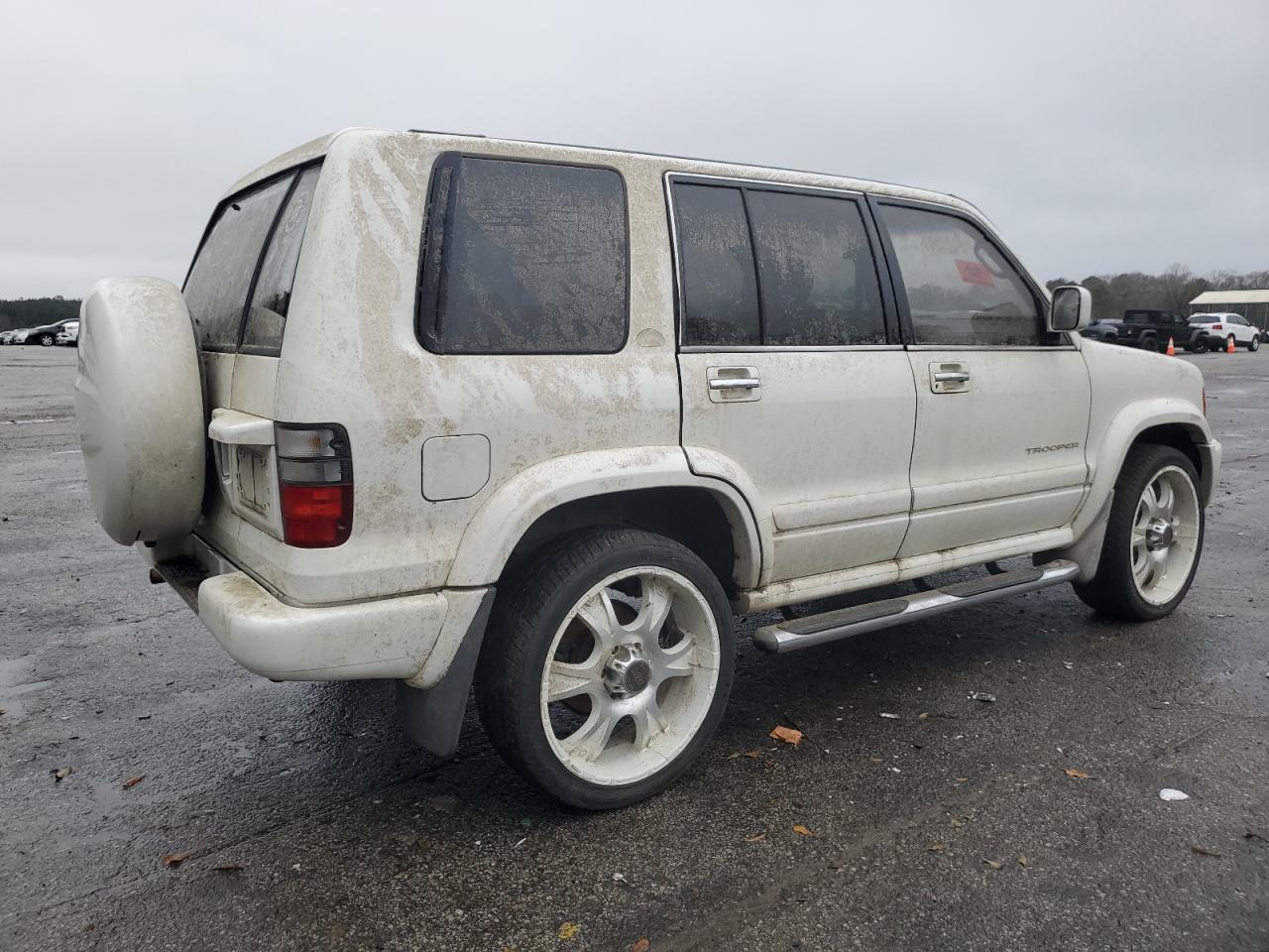 Image 3 of 2001 ISUZU TROOPER S 2001 with VIN JACDS58X417J15587