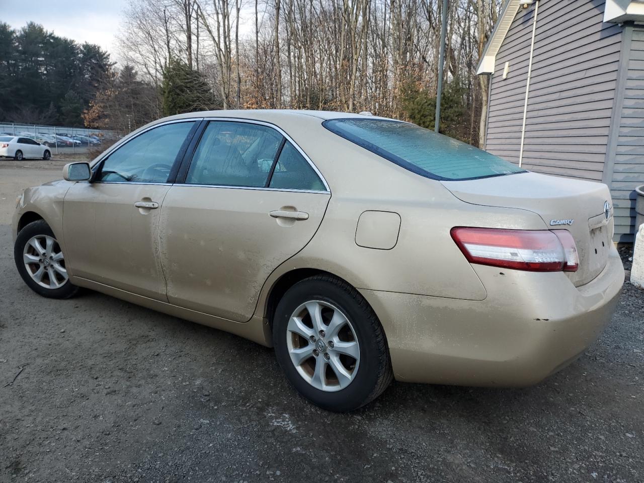 Obraz 2 z 2010 TOYOTA CAMRY BASE 2010 z VIN 4T1BF3EK6AU080719
