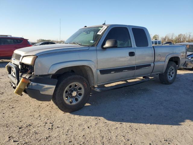 Image 1 of 2004 CHEVROLET SILVERADO K1500 2004 with VIN 2GCEK19T041263408