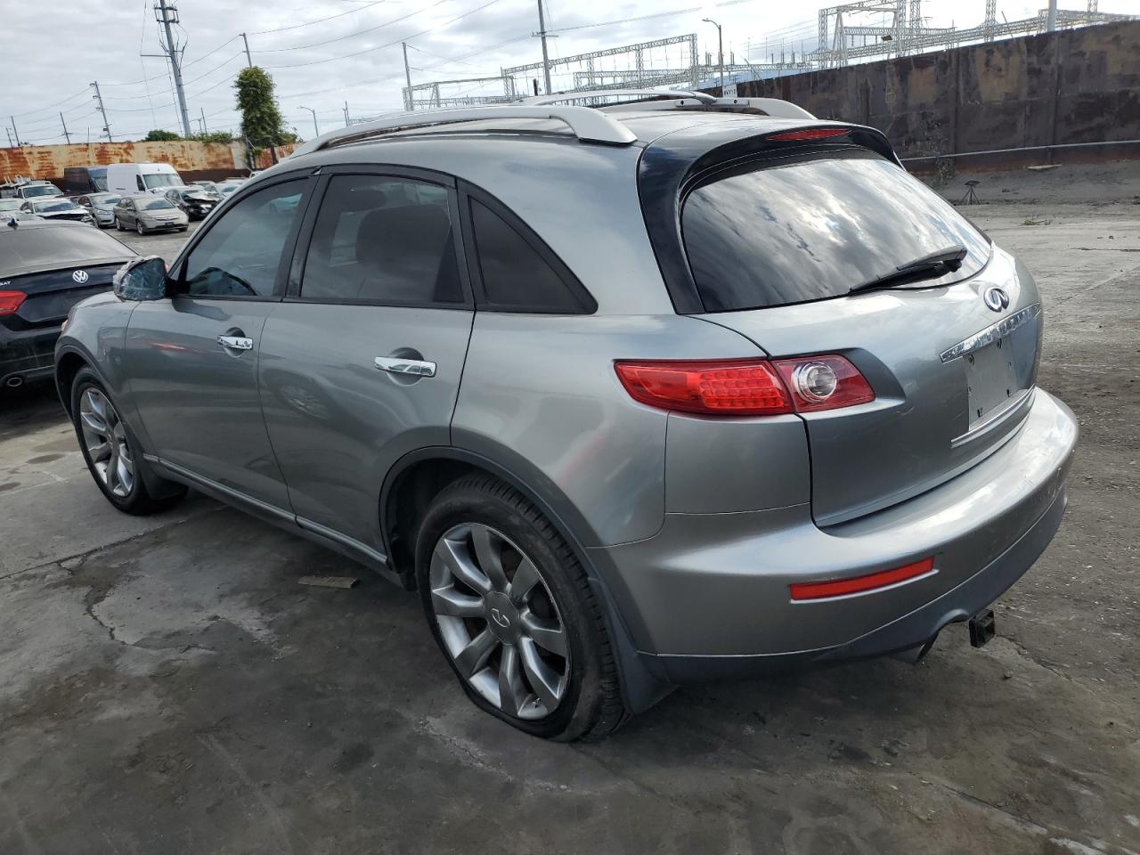 Image 2 of 2004 INFINITI FX45 2004 with VIN JNRBS08W64X404980