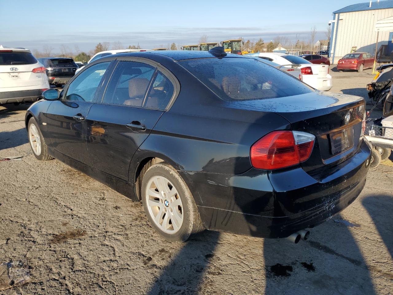 Изображение 2 2006 BMW 325 I 2006 с VIN WBAVB13526PT12878