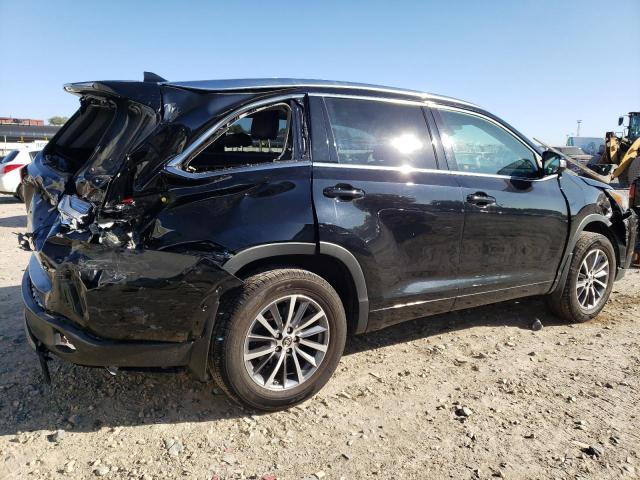 Image 3 of 2018 TOYOTA HIGHLANDER SE 2018 with VIN 5TDJZRFH7JS881130