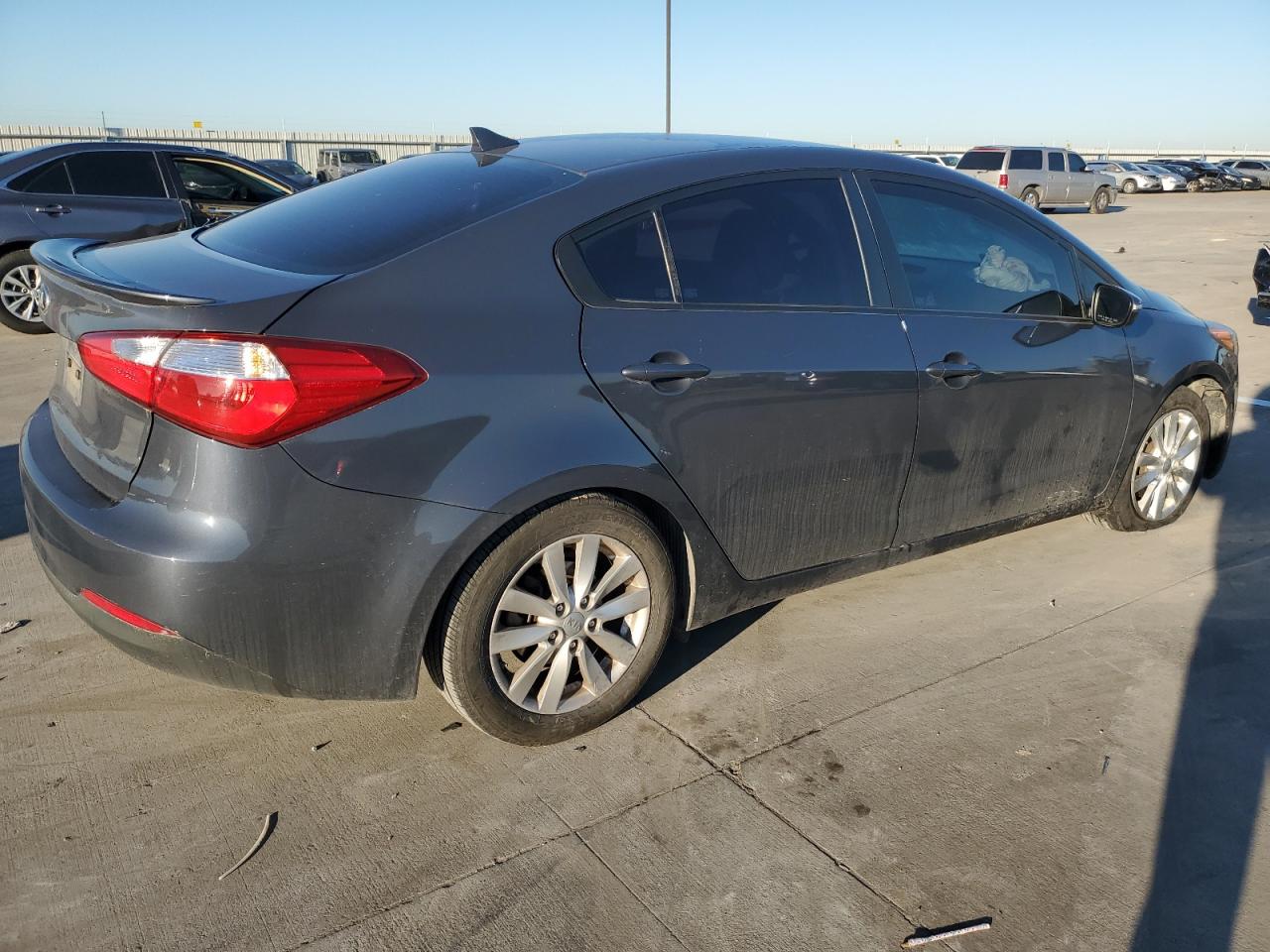 Изображение 3 2016 KIA FORTE LX 2016 с VIN KNAFX4A67G5454000