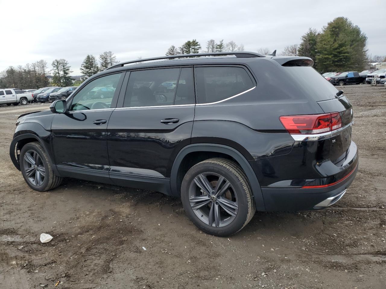 Image 2 of 2021 VOLKSWAGEN ATLAS SE 2021 with VIN 1V2DP2CA5MC607396