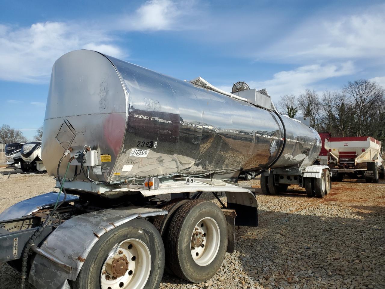 Изображение 2 1984 FRUEHAUF TANKER 1984 с VIN 1H4T04224EL009004