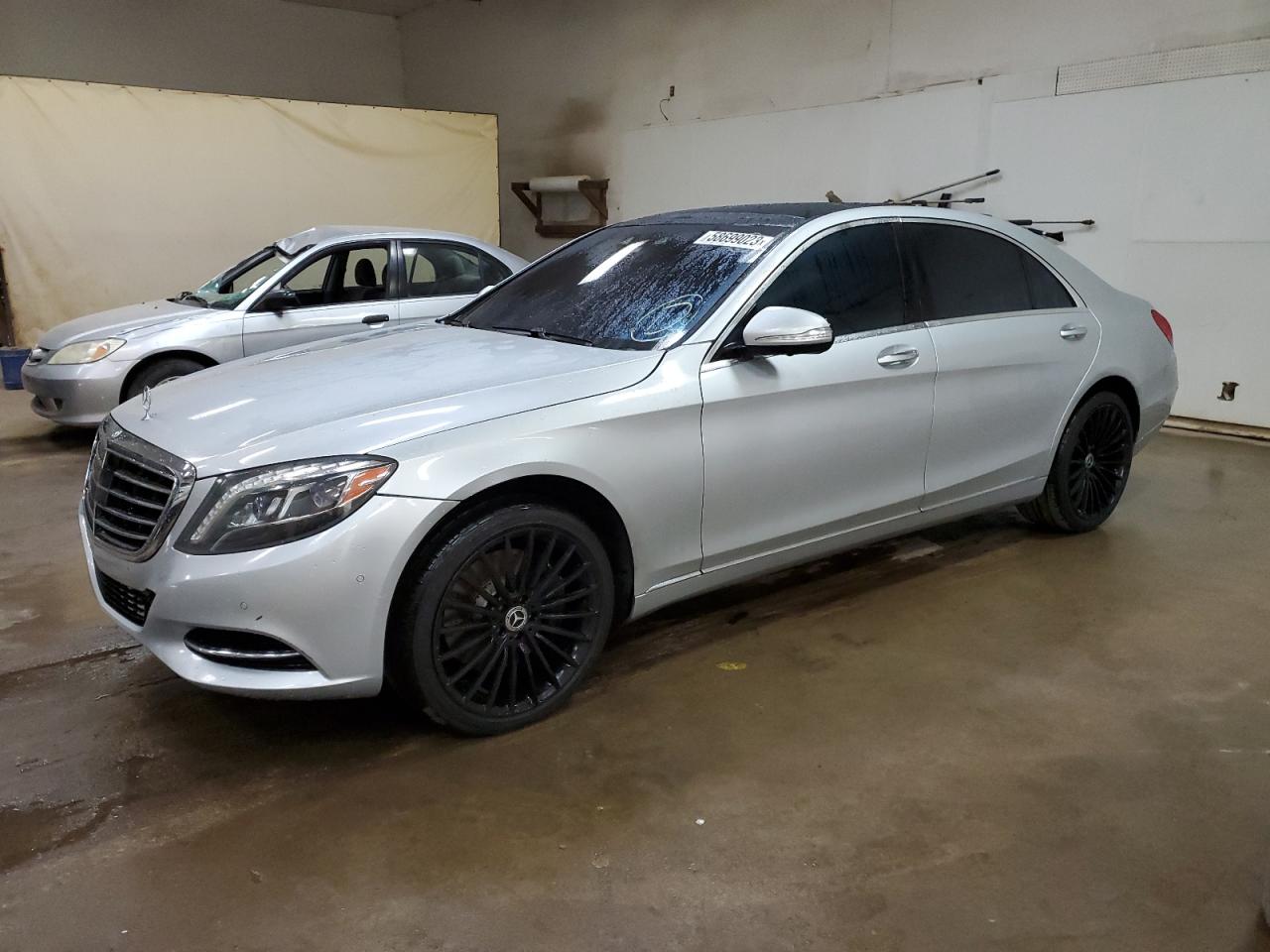 Obraz 1 z 2014 MERCEDES-BENZ S 550 2014 z VIN WDDUG8CB9EA013913