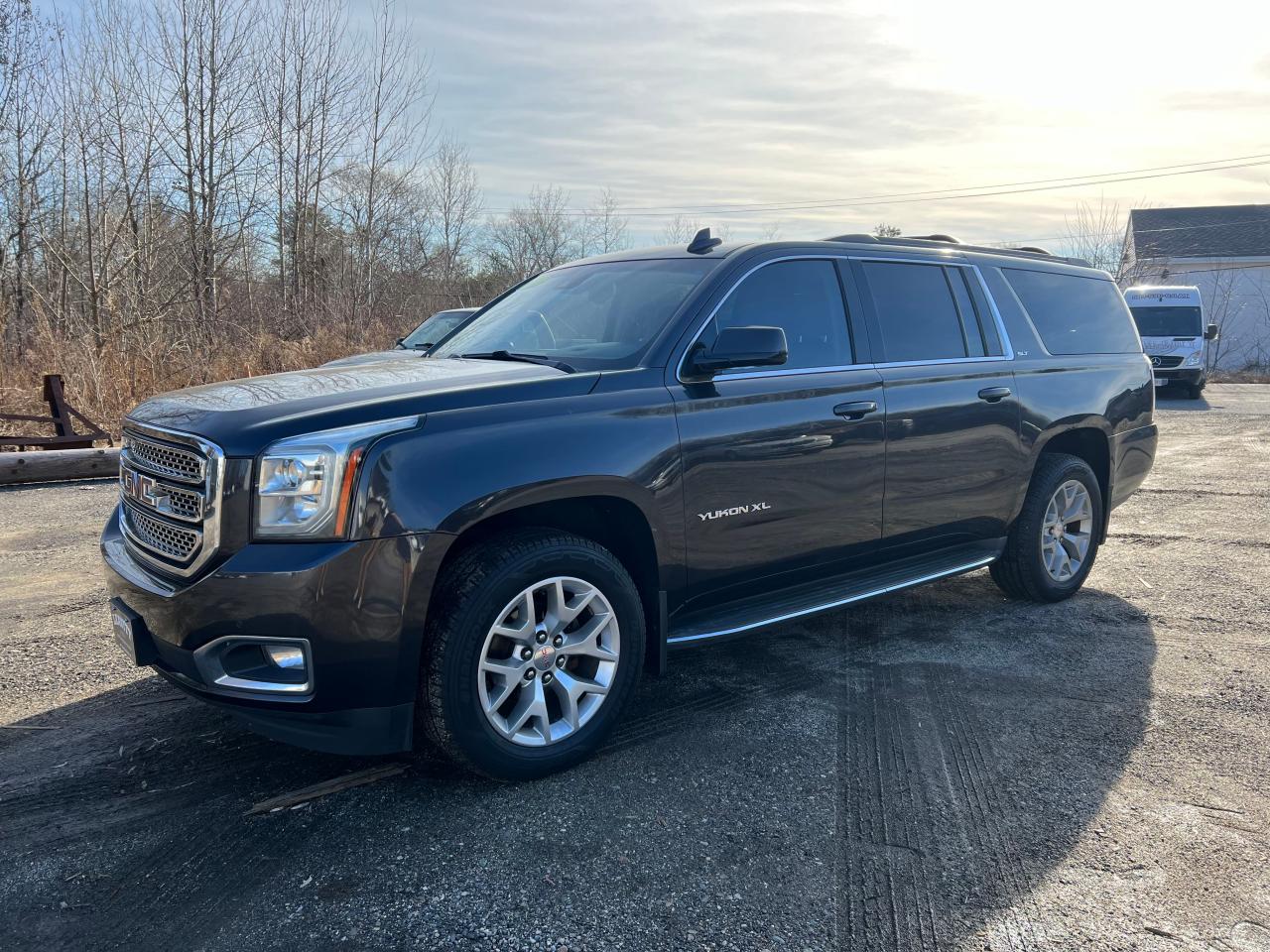 Obraz 2 z 2015 GMC YUKON XL K1500 SLT 2015 z VIN 1GKS2HKC2FR644634