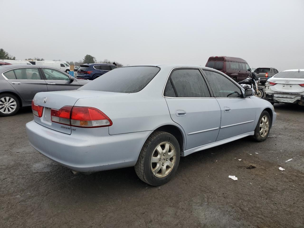 Image 3 of 2002 HONDA ACCORD EX 2002 with VIN 1HGCG66872A042981