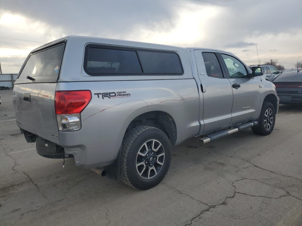 Obraz 3 z 2007 TOYOTA TUNDRA DOUBLE CAB SR5 2007 z VIN 5TFBT54127X007825