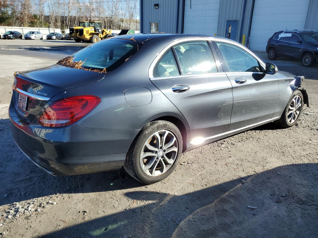 Изображение 3 2015 MERCEDES-BENZ C 300 4MATIC 2015 с VIN 55SWF4KB5FU006920