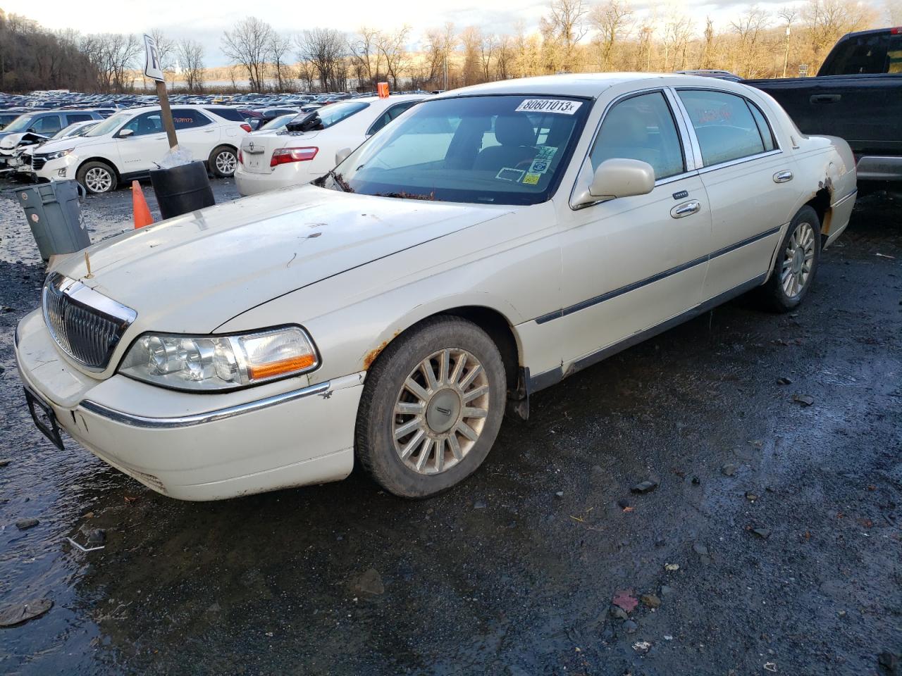 Изображение 2004 LINCOLN TOWN CAR ULTIMATE 2004