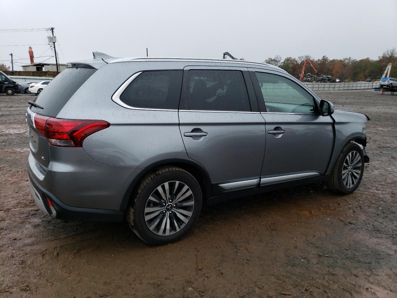 Image 3 of 2020 MITSUBISHI OUTLANDER SE 2020 with VIN JA4AD3A39LZ029655