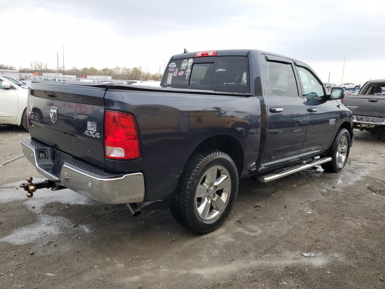 Image 3 of 2015 RAM 1500 SLT 2015 with VIN 1C6RR7LG4FS769443
