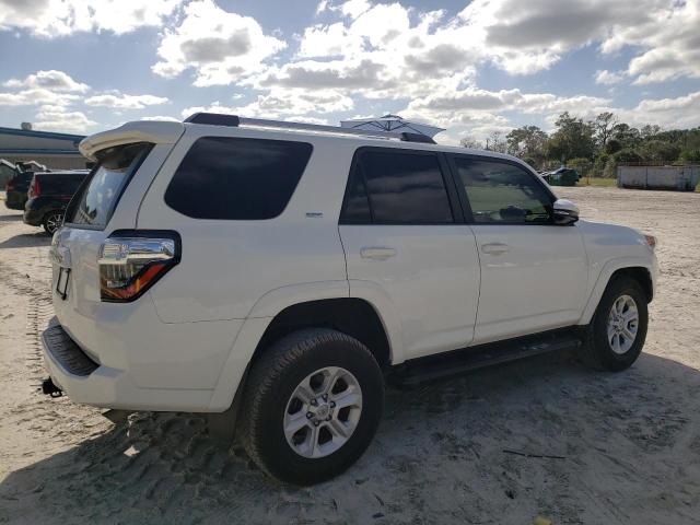 Image 3 of 2022 TOYOTA 4RUNNER SR5 2022 with VIN JTEFU5JR3N5277501