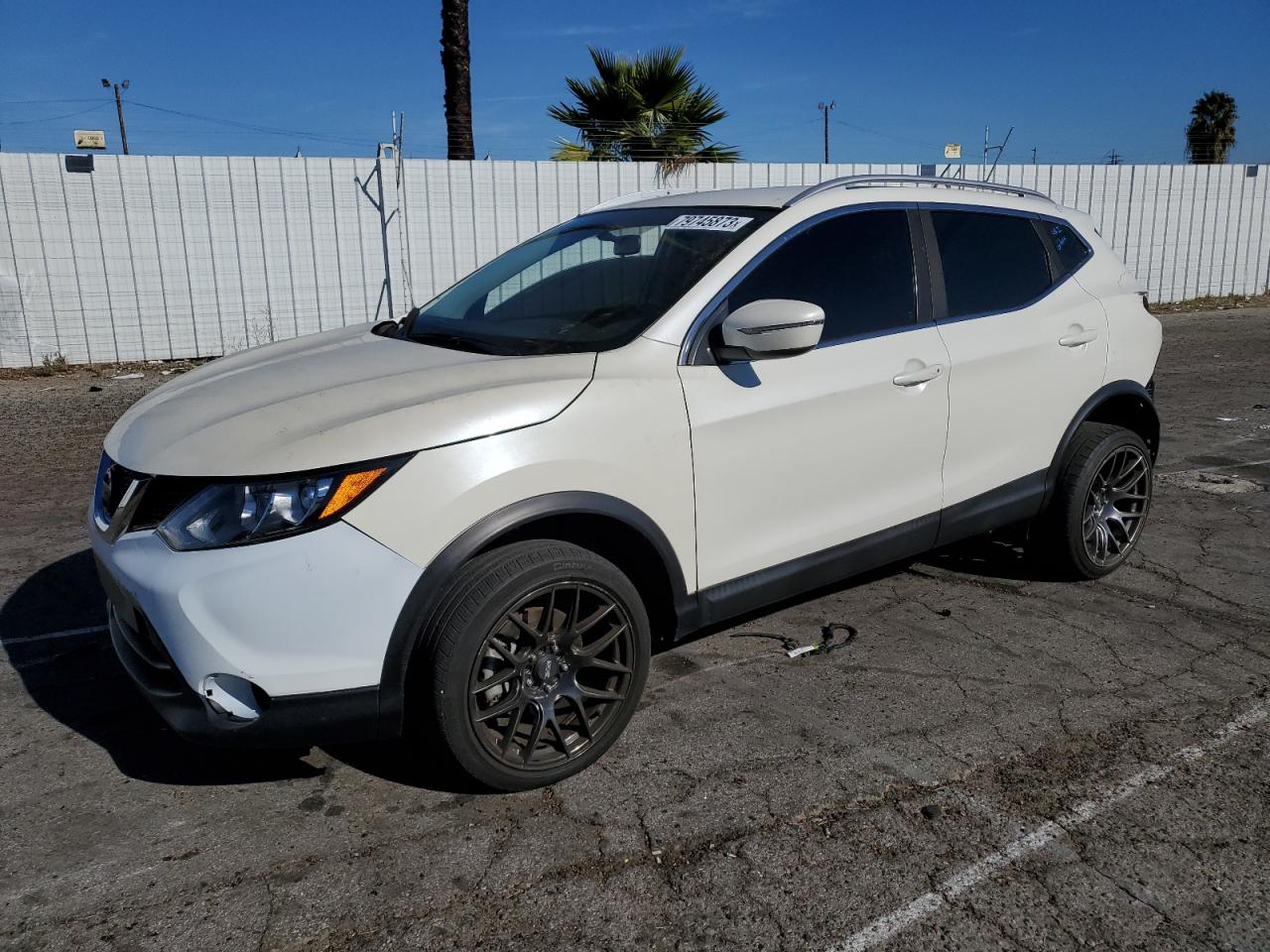 Изображение 1 Nissan Rogue Sport S 2018 с VIN JN1BJ1CP9JW150288