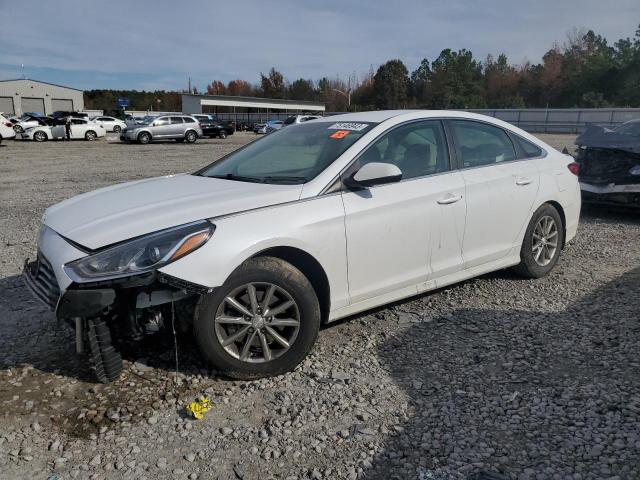 Obraz 1 z 2019 HYUNDAI SONATA SE 2019 z VIN 5NPE24AF6KH796401